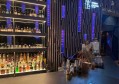 杭州新开的酒吧ktv招聘包厢点歌服务生,(夜场工作男的好不好做？)